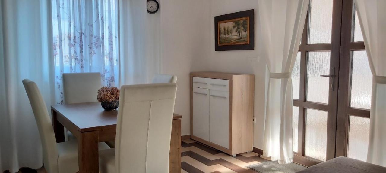 Apartment Iva Njivice Exteriér fotografie